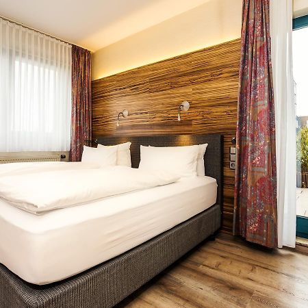 Hotel & Wirtshaus Hansen Bergisch Gladbach Exteriör bild