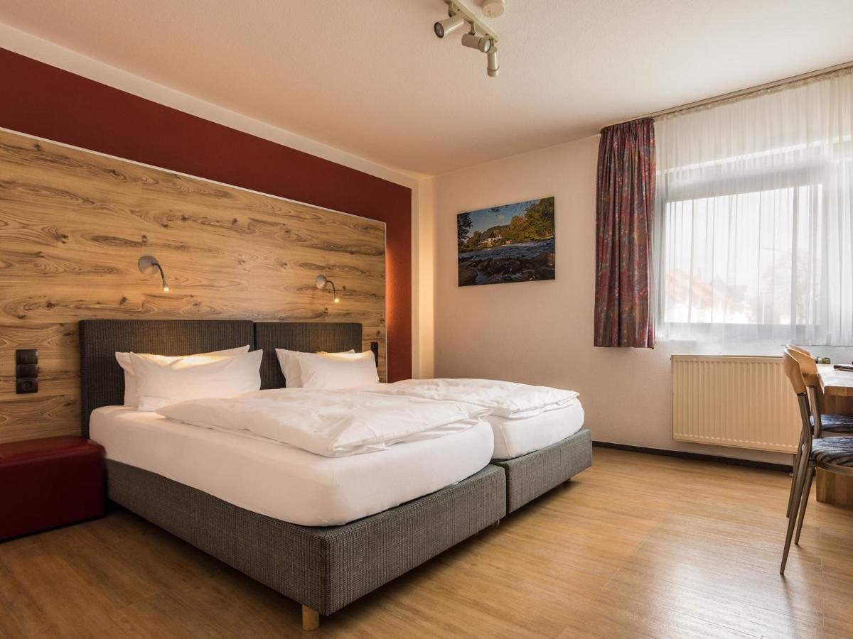 Hotel & Wirtshaus Hansen Bergisch Gladbach Exteriör bild