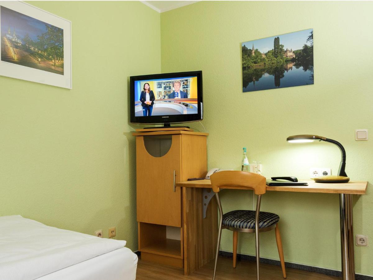 Hotel & Wirtshaus Hansen Bergisch Gladbach Exteriör bild